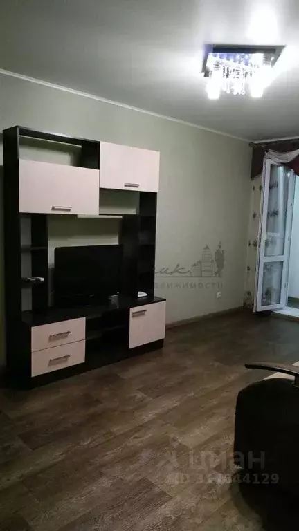 2-к кв. Белгородская область, Старый Оскол Жукова мкр, 11 (45.0 м) - Фото 1