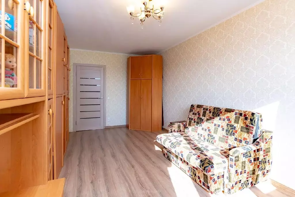 3-к кв. Санкт-Петербург ул. Доблести, 28к1 (87.6 м) - Фото 1