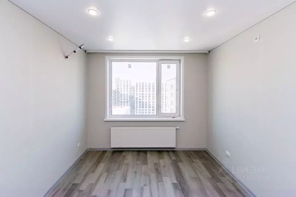 Студия Тюменская область, Тюмень Интернациональная ул., 199к9 (17.8 м) - Фото 1