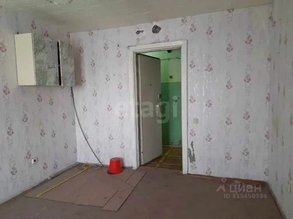 Комната Свердловская область, Качканар 6А мкр, 1Б (12.6 м) - Фото 0