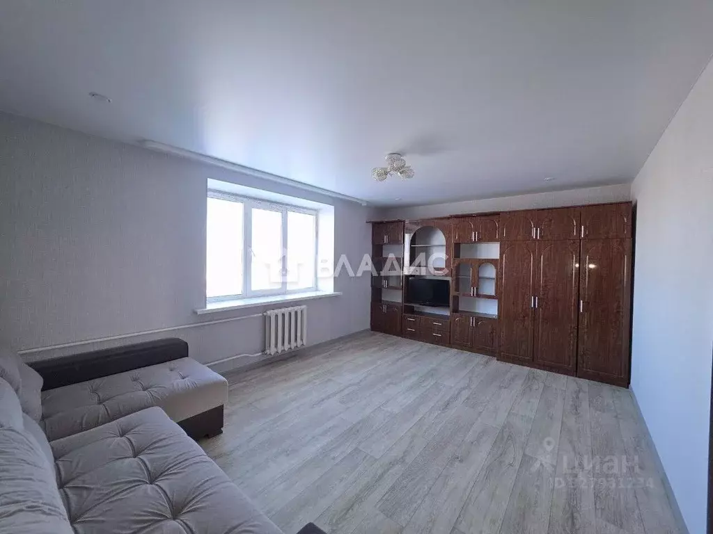 2-к кв. Брянская область, Брянск ул. Счастливая, 5 (65.3 м) - Фото 1