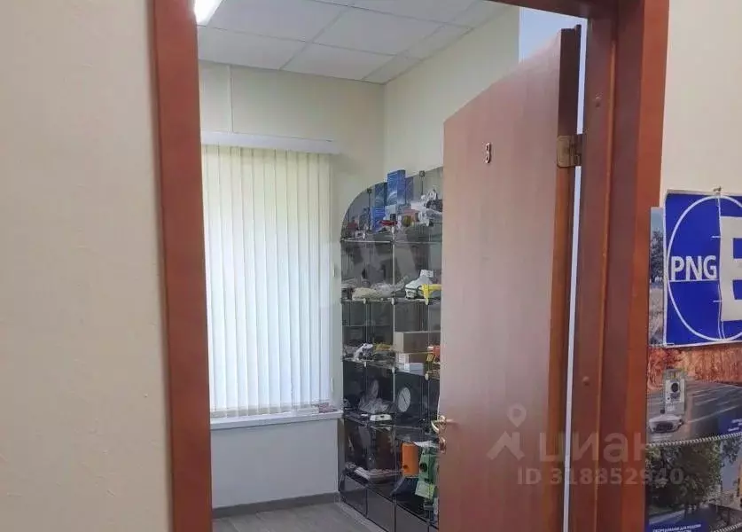 Помещение свободного назначения в Москва Сивашская ул., 7 (13 м) - Фото 1