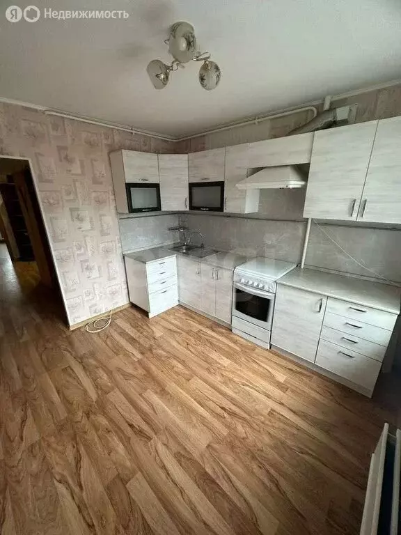 3-комнатная квартира: Сыктывкар, улица Пушкина, 136 (67.2 м) - Фото 0