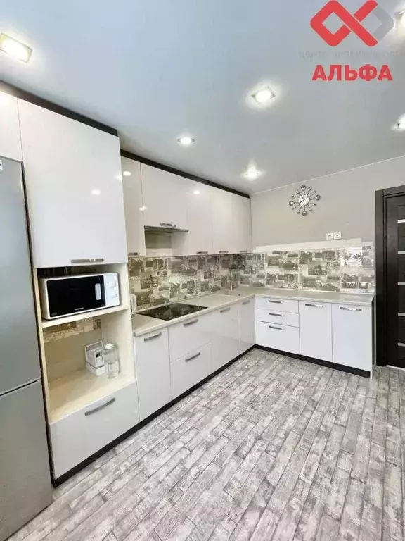 3-к кв. Кировская область, Киров Коминтерновский мкр, ул. Павла ... - Фото 1