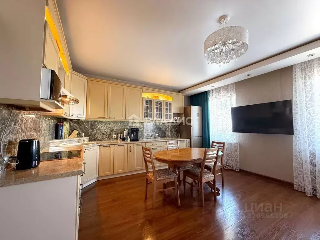 3-к кв. Карелия, Петрозаводск ул. Чапаева, 44 (71.4 м) - Фото 2