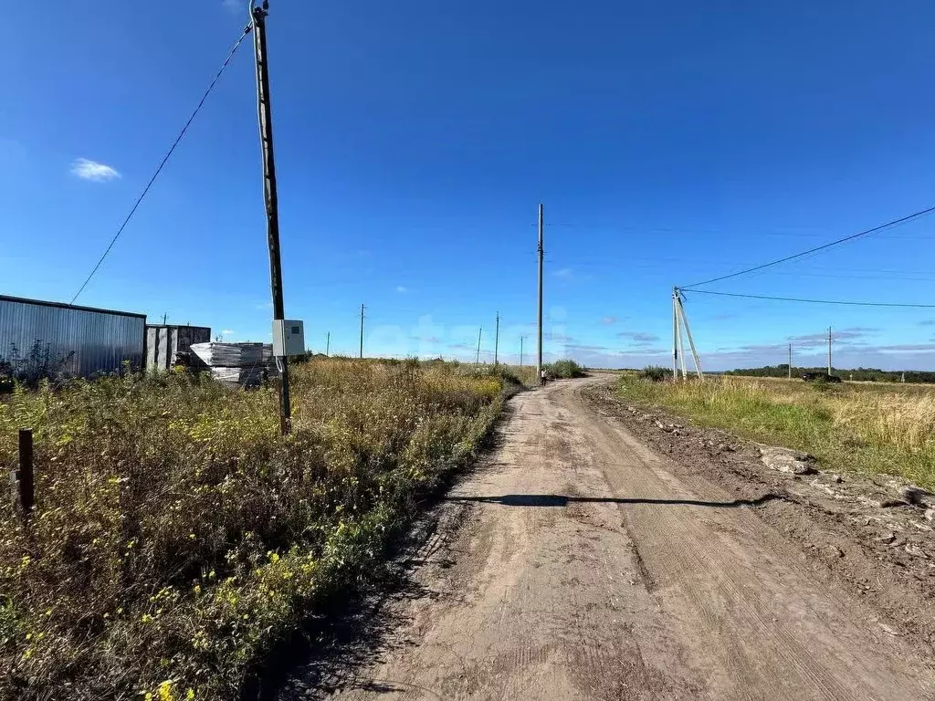 Участок в Курская область, Курский район, Моковский сельсовет, д. ... - Фото 1