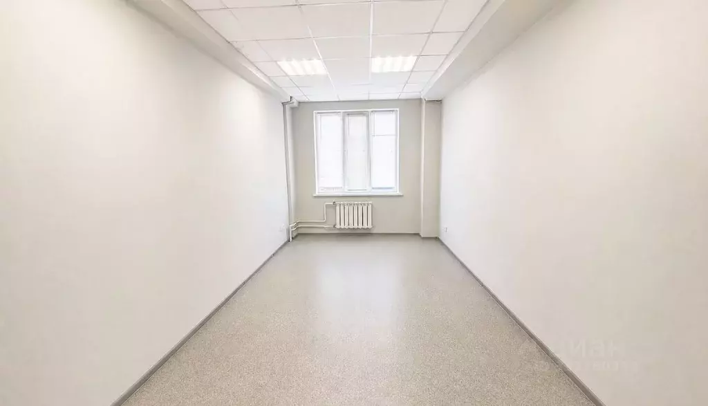 Офис в Свердловская область, Екатеринбург ул. Ангарская, 77 (18 м) - Фото 1