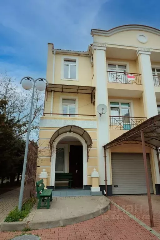 Дом в Крым, Евпатория просп. Ленина, 68к27 (230 м) - Фото 1