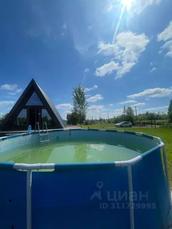 Дом в Новгородская область, Новгородский район, Савинское с/пос, д. ... - Фото 0