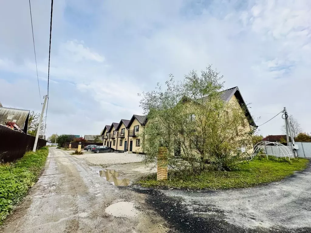 Таунхаус в Калужская область, Совхоз Боровский с/пос, д. Кабицыно ул. ... - Фото 2