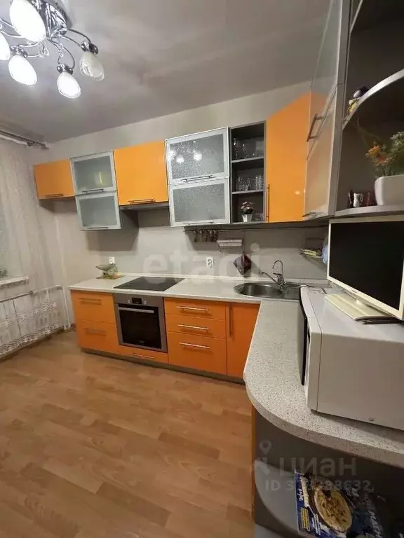 3-к кв. Свердловская область, Екатеринбург ул. Пехотинцев, 21А (84.0 ... - Фото 1