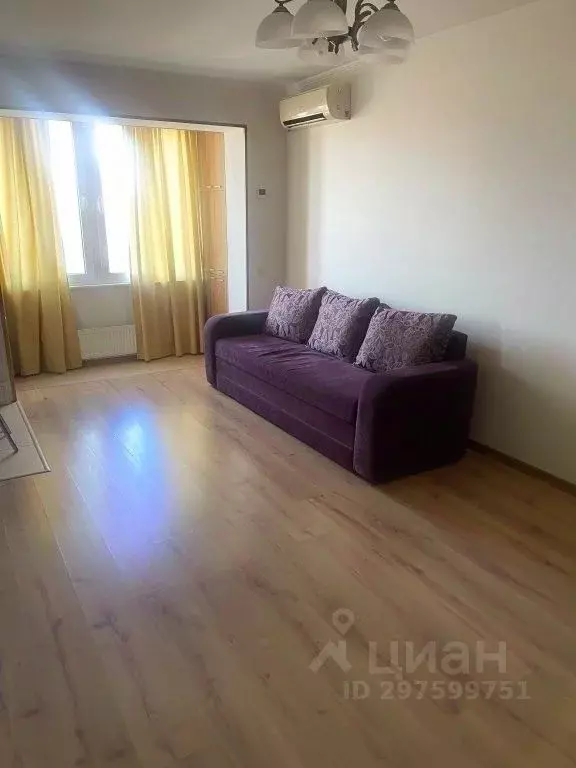 1-к кв. Крым, Евпатория ул. Интернациональная, 111 (50.0 м) - Фото 0