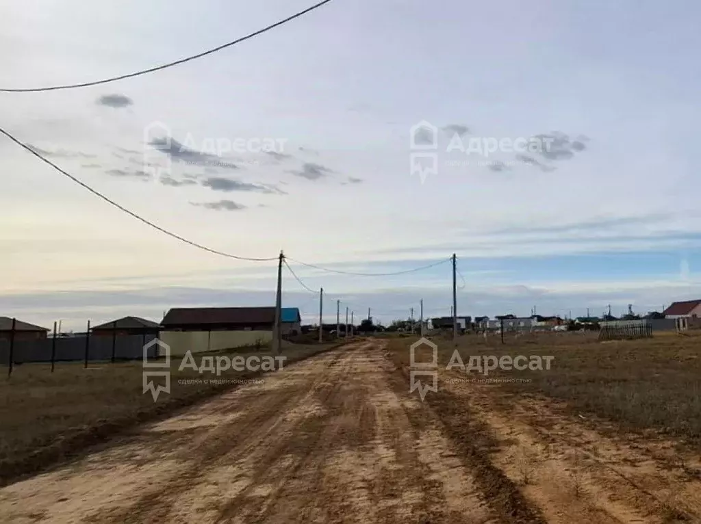 Участок в Волгоградская область, Волжский пер. Мирный (7.4 сот.) - Фото 1