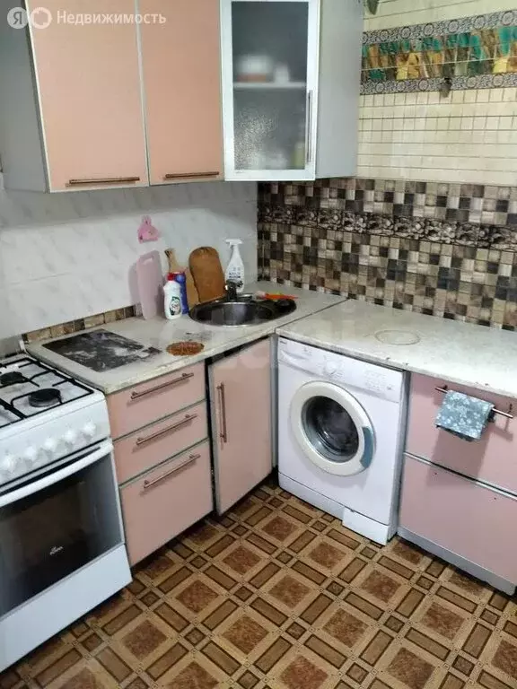 3-комнатная квартира: Сыктывкар, улица Кутузова, 13 (66.9 м) - Фото 1