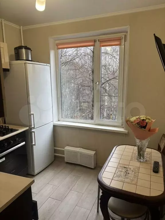 3-к. квартира, 60 м, 5/9 эт. - Фото 0