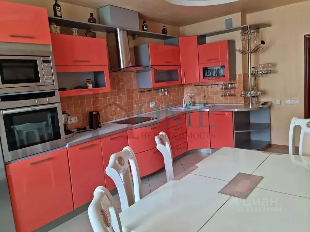 4-к кв. Новосибирская область, Новосибирск ул. Гоголя, 32/1 (128.0 м) - Фото 0