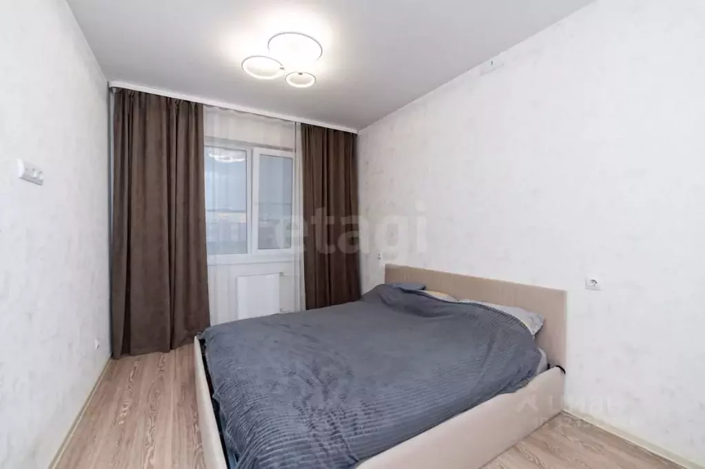 1-к кв. Курганская область, Курган Заозерный жилрайон, 12-й мкр, 25 ... - Фото 0