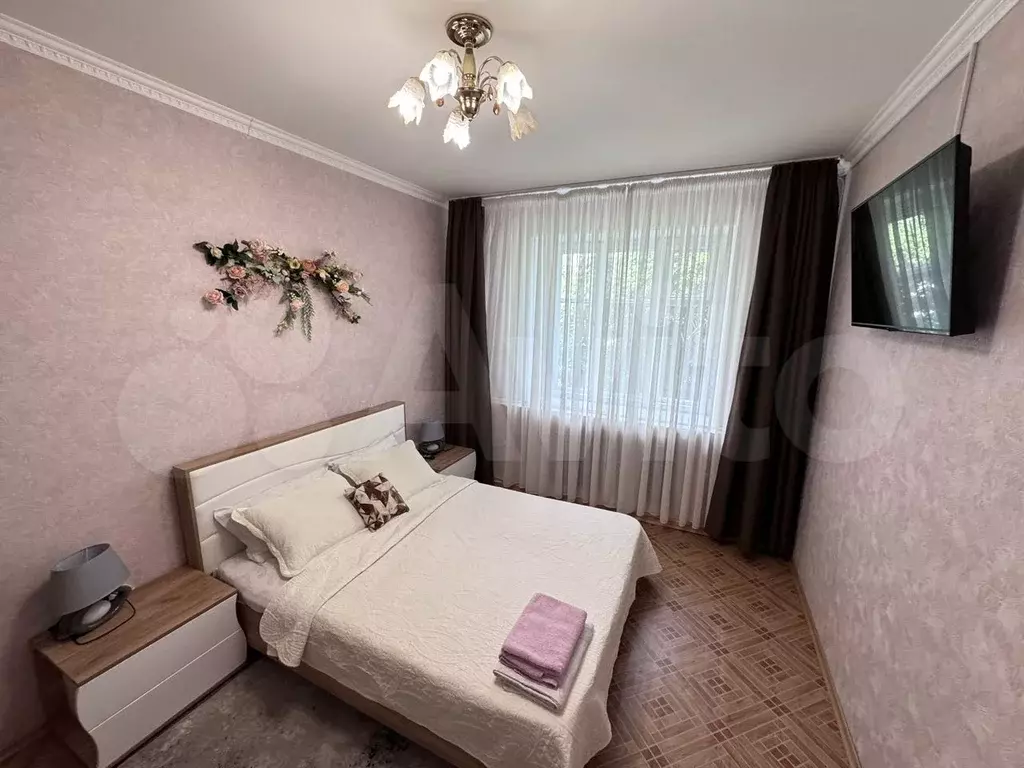 1-к. квартира, 30 м, 1/2 эт. - Фото 0