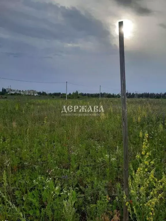 Участок в Белгородская область, Старый Оскол Ладушки-2 мкр,  (14.28 ... - Фото 1