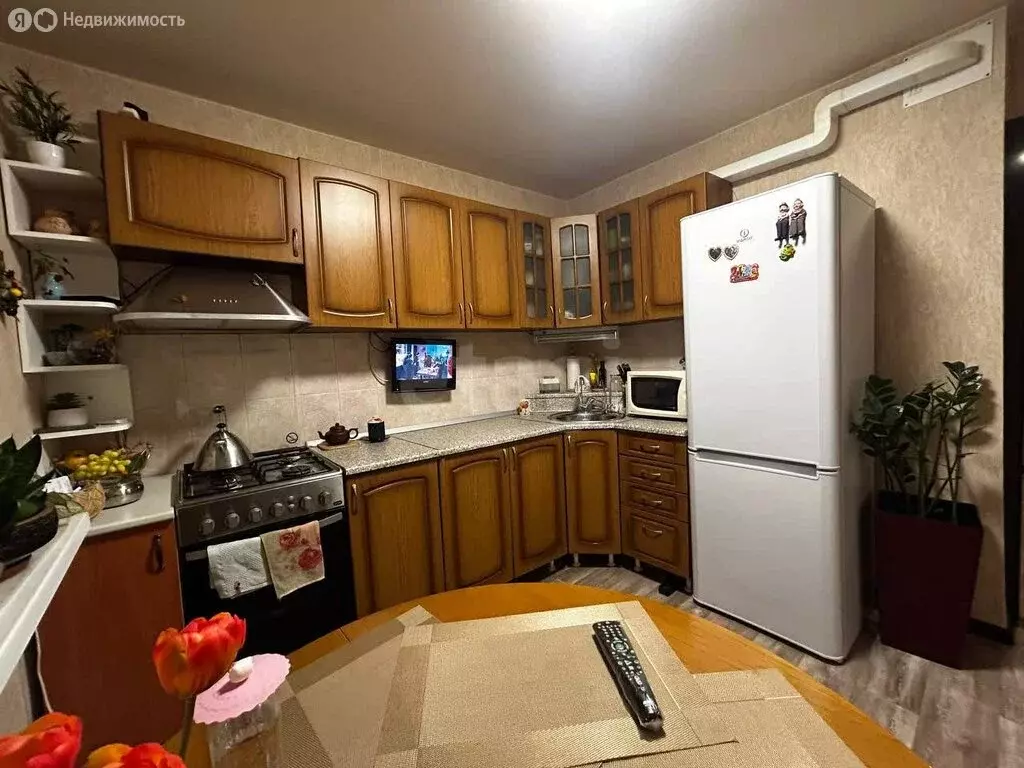 2-комнатная квартира: Усинск, Молодёжная улица, 8 (50.5 м) - Фото 2