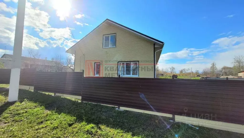 Дом в Белгородская область, Старооскольский городской округ, с. ... - Фото 1