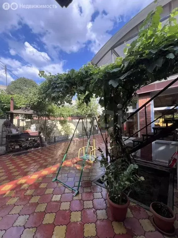 Дом в Ростов-на-Дону, Курортная улица (215.6 м) - Фото 1