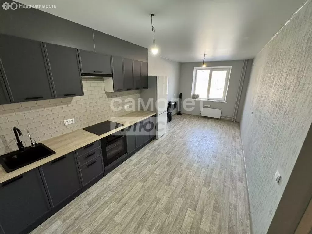 3-комнатная квартира: Волгоград, улица Глазкова, 14Б (73.2 м) - Фото 1