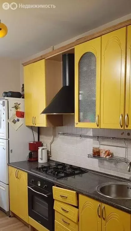 3-комнатная квартира: Энгельс, улица Маяковского, 37 (79 м) - Фото 1