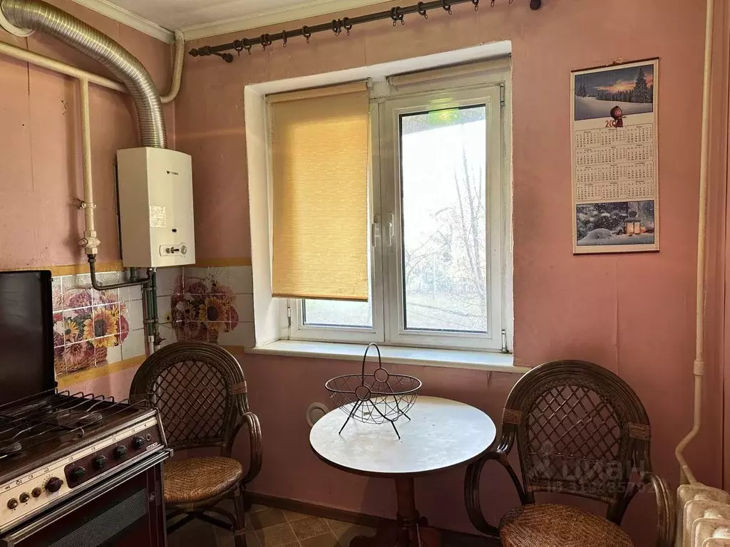 2-к кв. Калининградская область, Калининград ул. Горького (47.0 м) - Фото 0