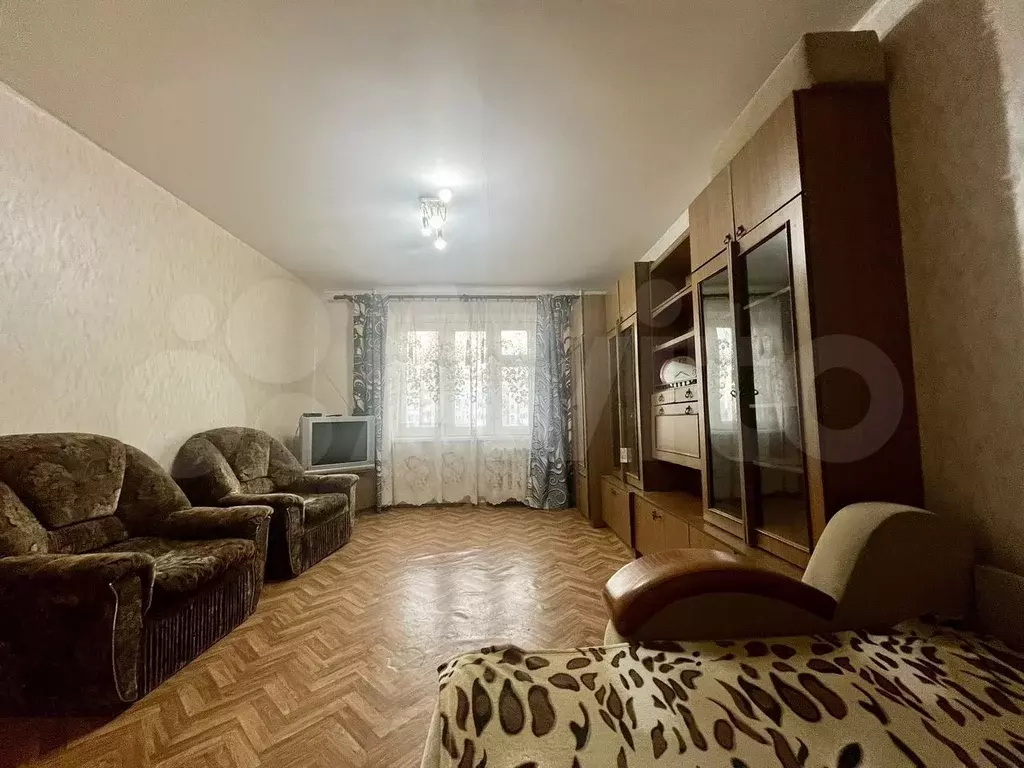 1-к. квартира, 38 м, 6/10 эт. - Фото 1