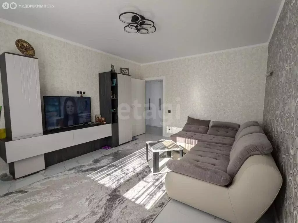 1-комнатная квартира: Калининград, Малоярославская улица, 12 (42 м) - Фото 1