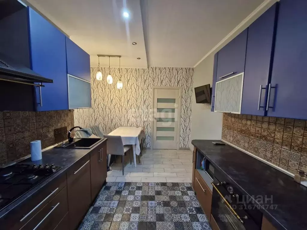 2-к кв. Калининградская область, Калининград Красная ул., 139А (67.0 ... - Фото 1