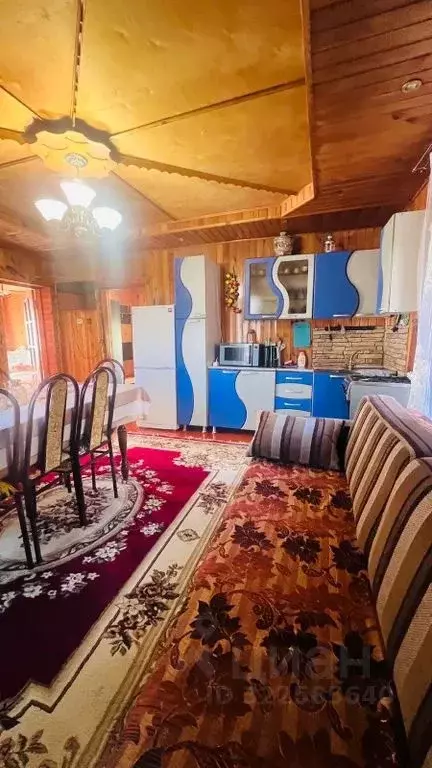 Дом в Карачаево-Черкесия, Теберда Карачаевский городской округ, ул. ... - Фото 1