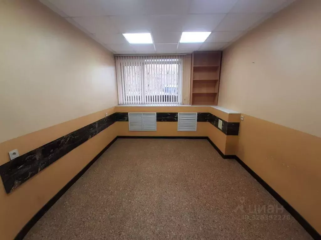 Офис в Кировская область, Киров ул. Сурикова, 33 (63 м) - Фото 2