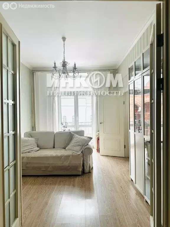 3-комнатная квартира: Москва, Международная улица, 9 (60 м) - Фото 0