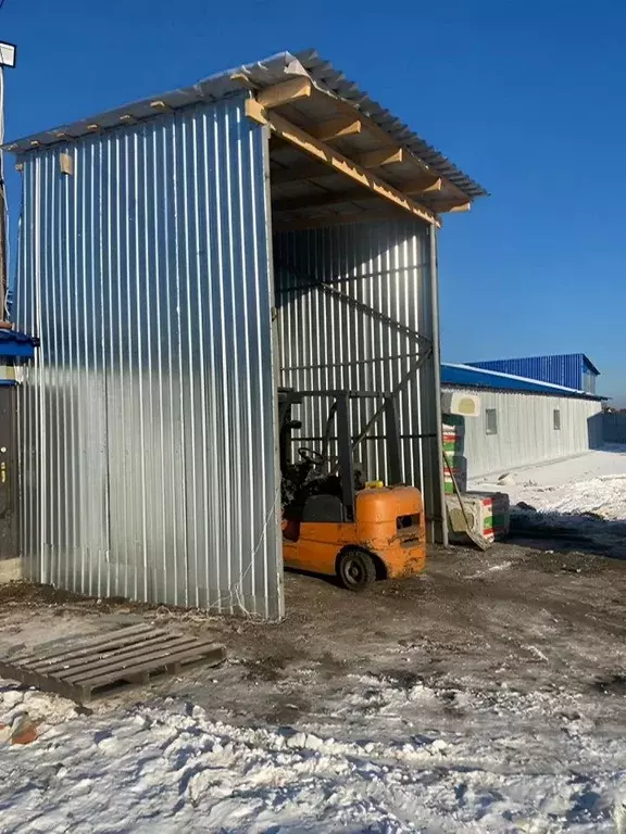 Склад в Новосибирская область, Новосибирский район, с. Толмачево ... - Фото 0