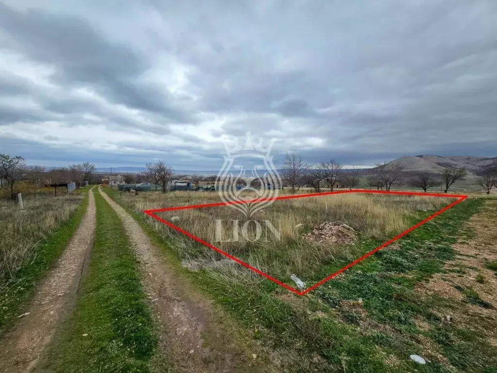 Участок в Крым, Симферопольский район, с. Доброе ул. Рождественская, ... - Фото 1