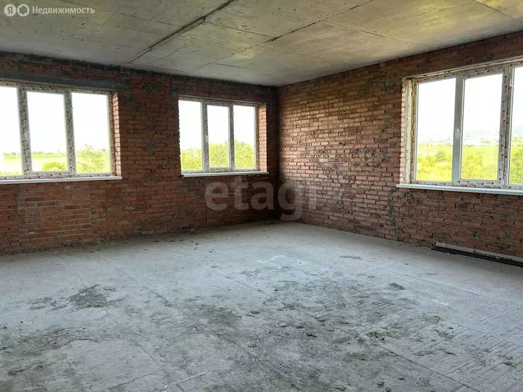 3-комнатная квартира: Магас, улица Кайсына Кулиева, 39к3 (135 м) - Фото 1