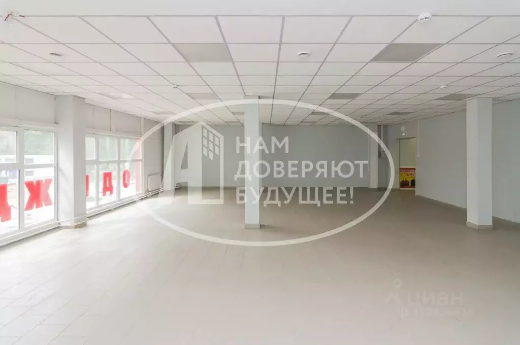 Торговая площадь в Пермский край, Пермь ул. Левченко, 9 (123 м) - Фото 2