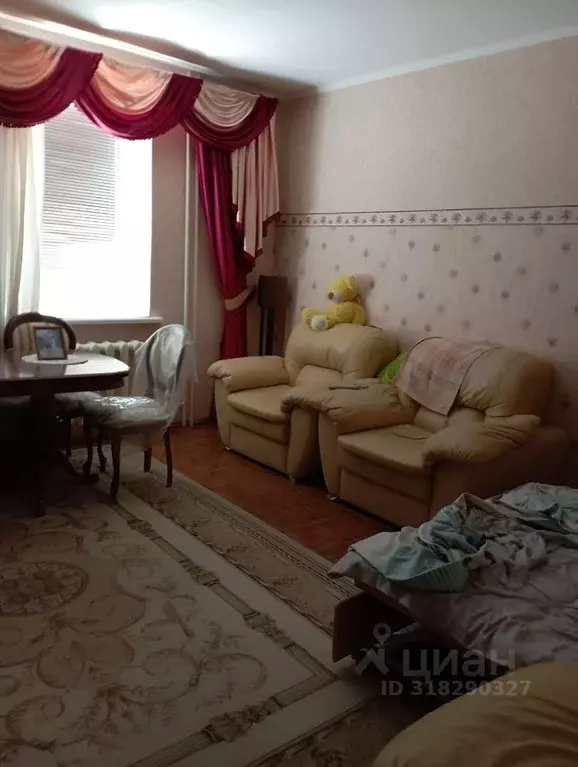 2-к кв. Волгоградская область, Волгоград бул. Энгельса, 34Д (93.0 м) - Фото 0