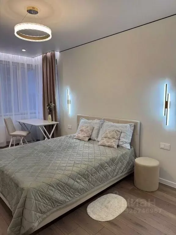 1-к кв. Тюменская область, Тюмень ул. Братьев Бондаревых, 1 (50.0 м) - Фото 0