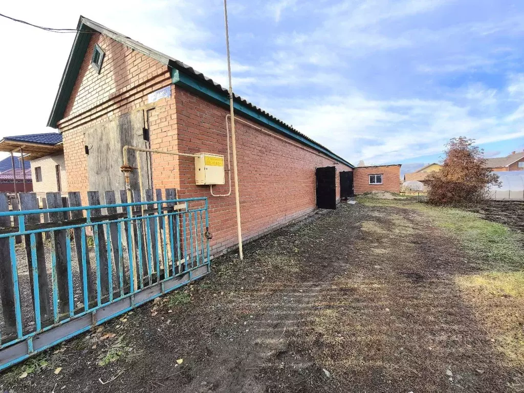 Дом в Омская область, Омский район, пос. Ростовка ул. Мира (125 м) - Фото 1