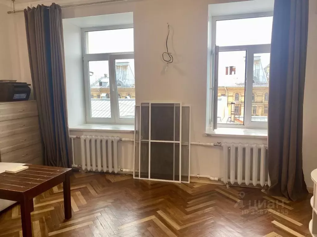 Комната Санкт-Петербург Литейный просп., 16 (23.0 м) - Фото 1