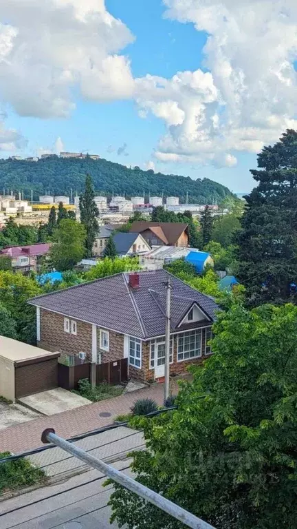 Дом в Краснодарский край, Туапсе ул. Карла Маркса, 64 (282 м) - Фото 0