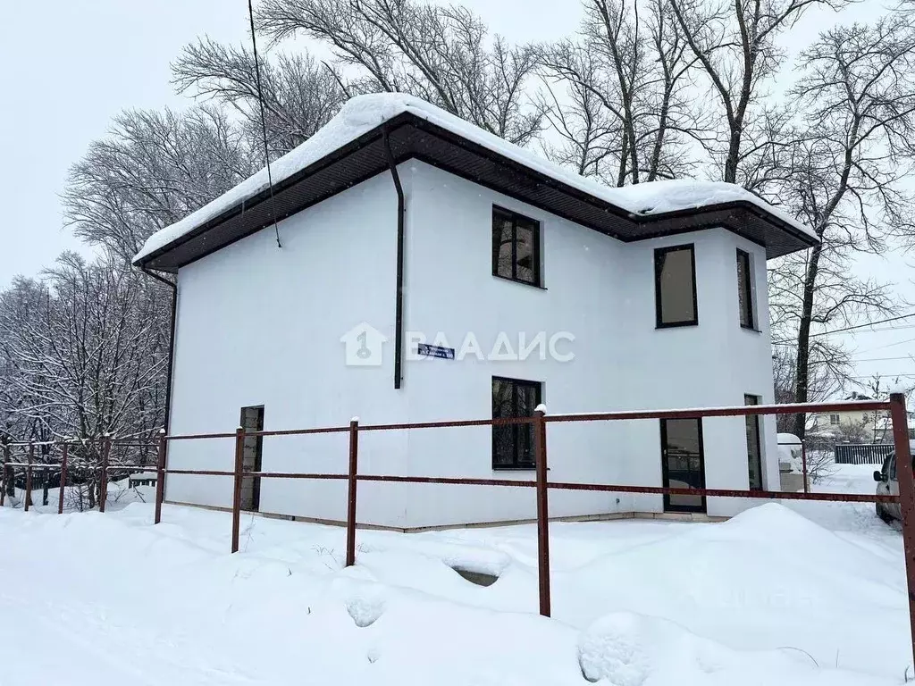 Дом в Пензенская область, Пензенский район, Мичуринский сельсовет, ... - Фото 1