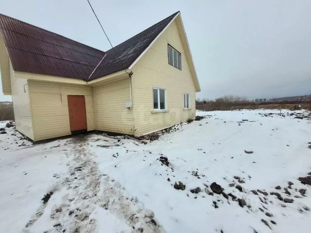 Дом в Красноярский край, Красноярск городской округ, д. Бугачево пер. ... - Фото 1