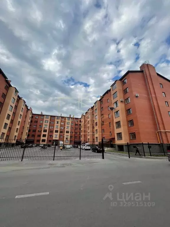 2-к кв. Северная Осетия, Владикавказ ул. Билара Кабалоева, 8 (70.0 м) - Фото 1