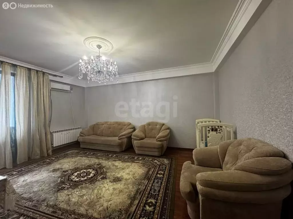 2-комнатная квартира: Махачкала, 1-й тупик Ирчи Казака, 15 (81 м) - Фото 2