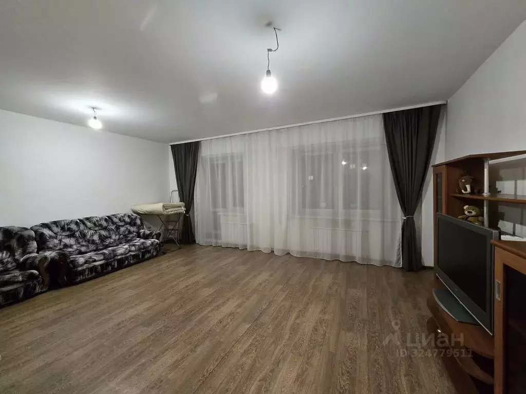 Студия Иркутская область, Иркутск ул. Красноказачья, 76/2 (41.0 м) - Фото 1