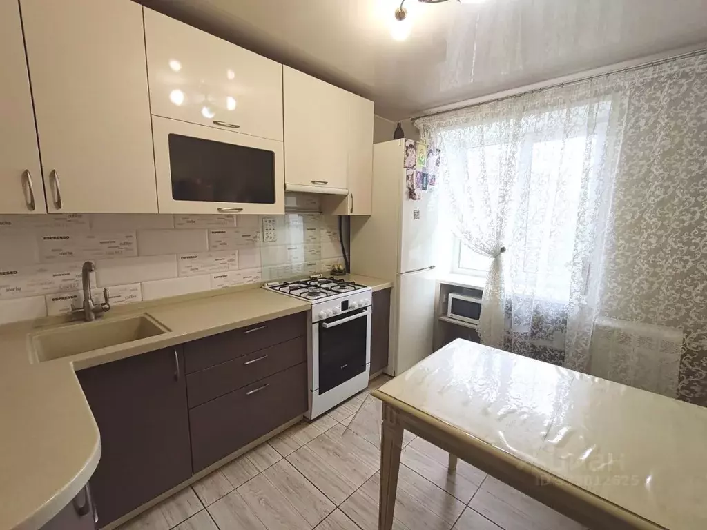 3-к кв. Башкортостан, Уфа Революционная ул., 31 (60.2 м) - Фото 1